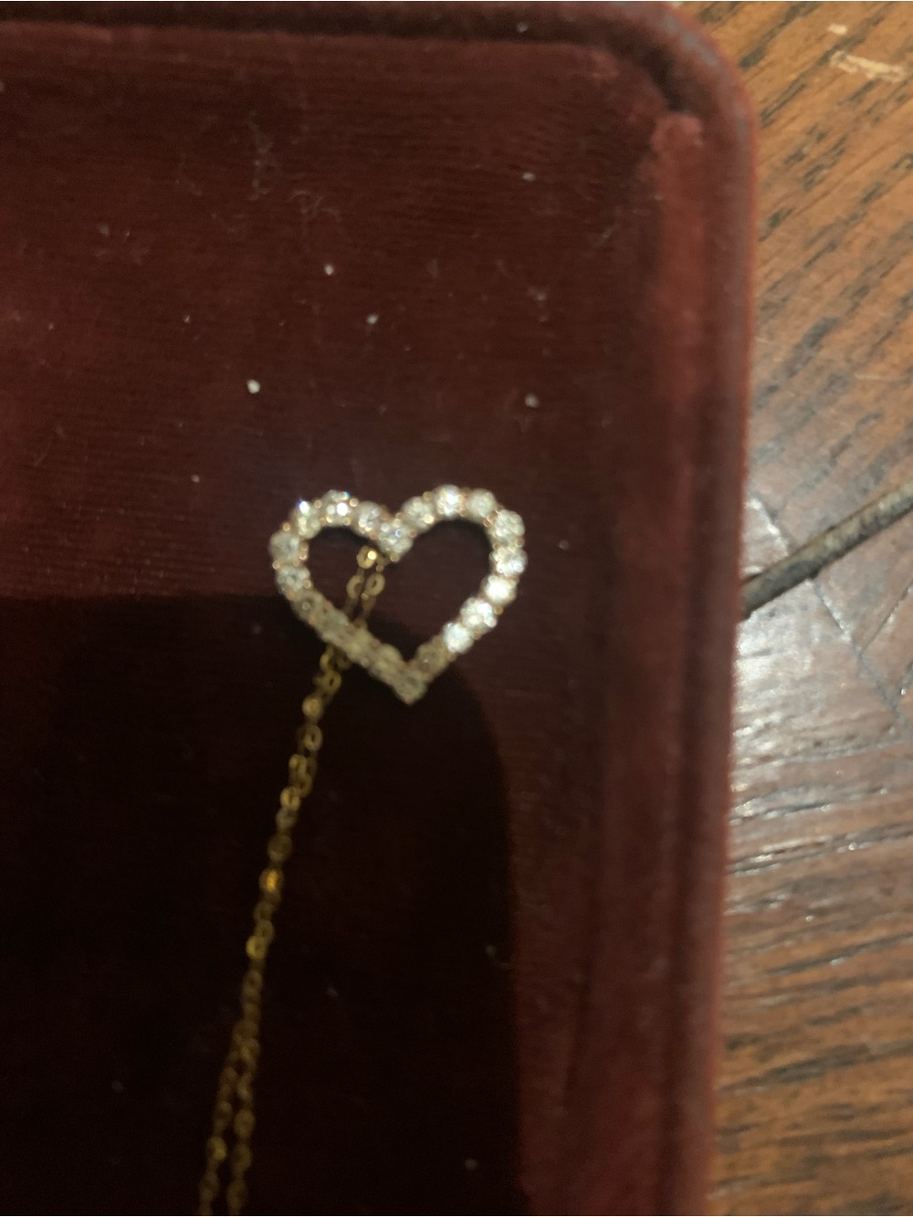 18k yellow gold with real diamonds heart pendant necklace! Beautiful! 18” - Picture 3 of 7